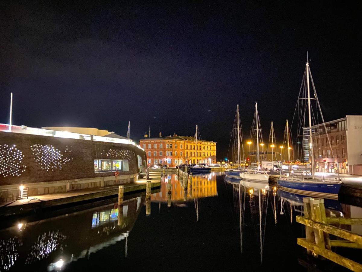 Hotel Kontorhaus Stralsund Exterior photo